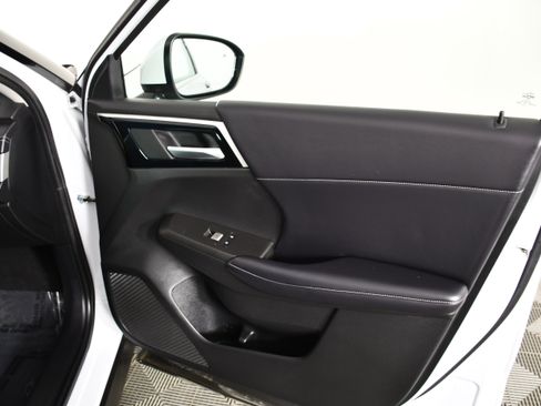 Used 2023 Mitsubishi Outlander SE AWD/4WD image 40