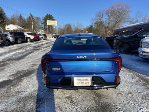 Used 2025 Kia K4 GT-Line image 4