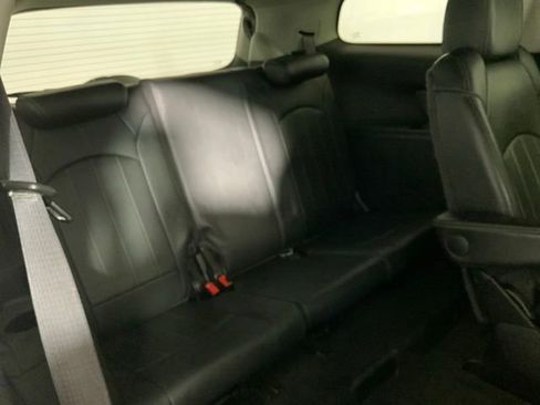Used 2014 Buick Enclave Leather AWD/4WD image 30