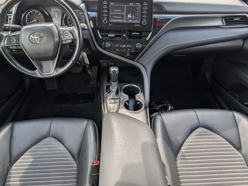 Used 2024 Toyota Camry SE FWD image 12