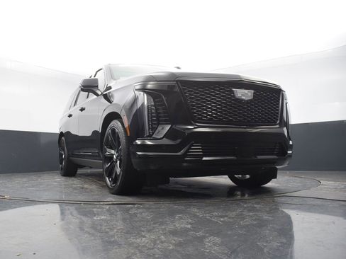 Certified 2025 Cadillac Escalade ESV Sport Platinum image 55