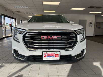 Used 2024 GMC Terrain SLT