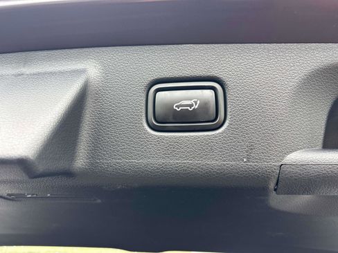 Used 2024 Hyundai Palisade Calligraphy image 13