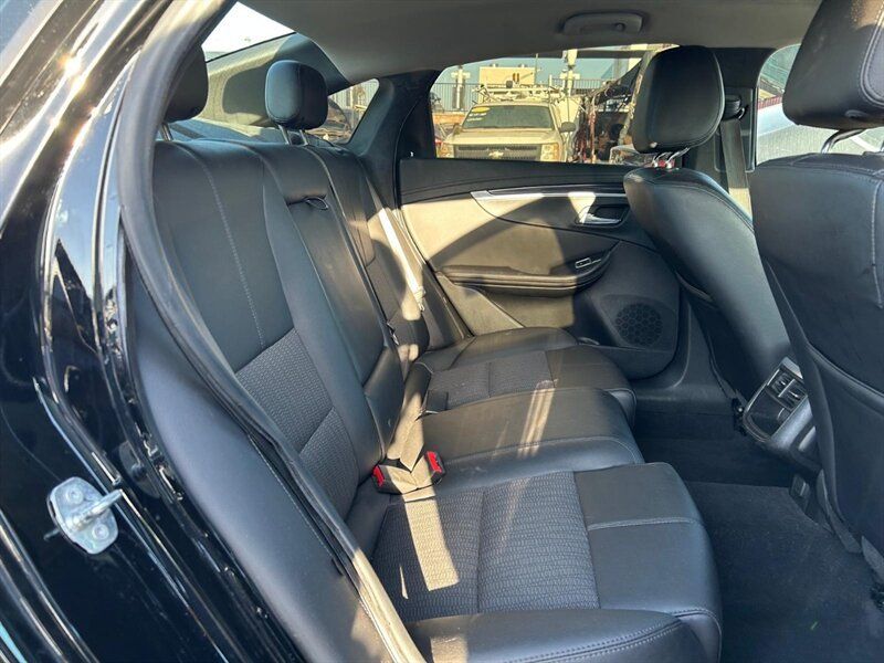 Used 2018 Chevrolet Impala LT FWD image 11