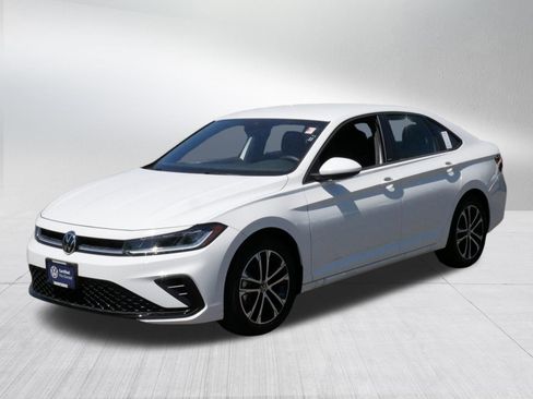 Certified 2026 Volkswagen Jetta Sport FWD image 3