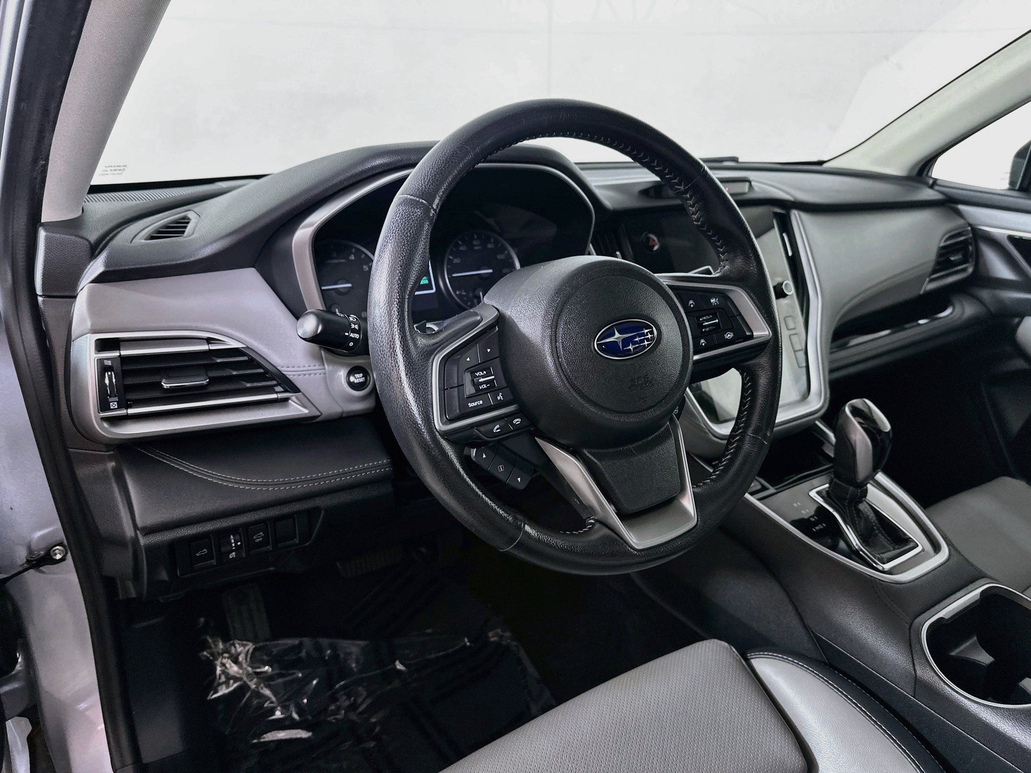 Used 2020 Subaru Outback Limited XT w/ Popular Package #2 AWD/4WD image 9