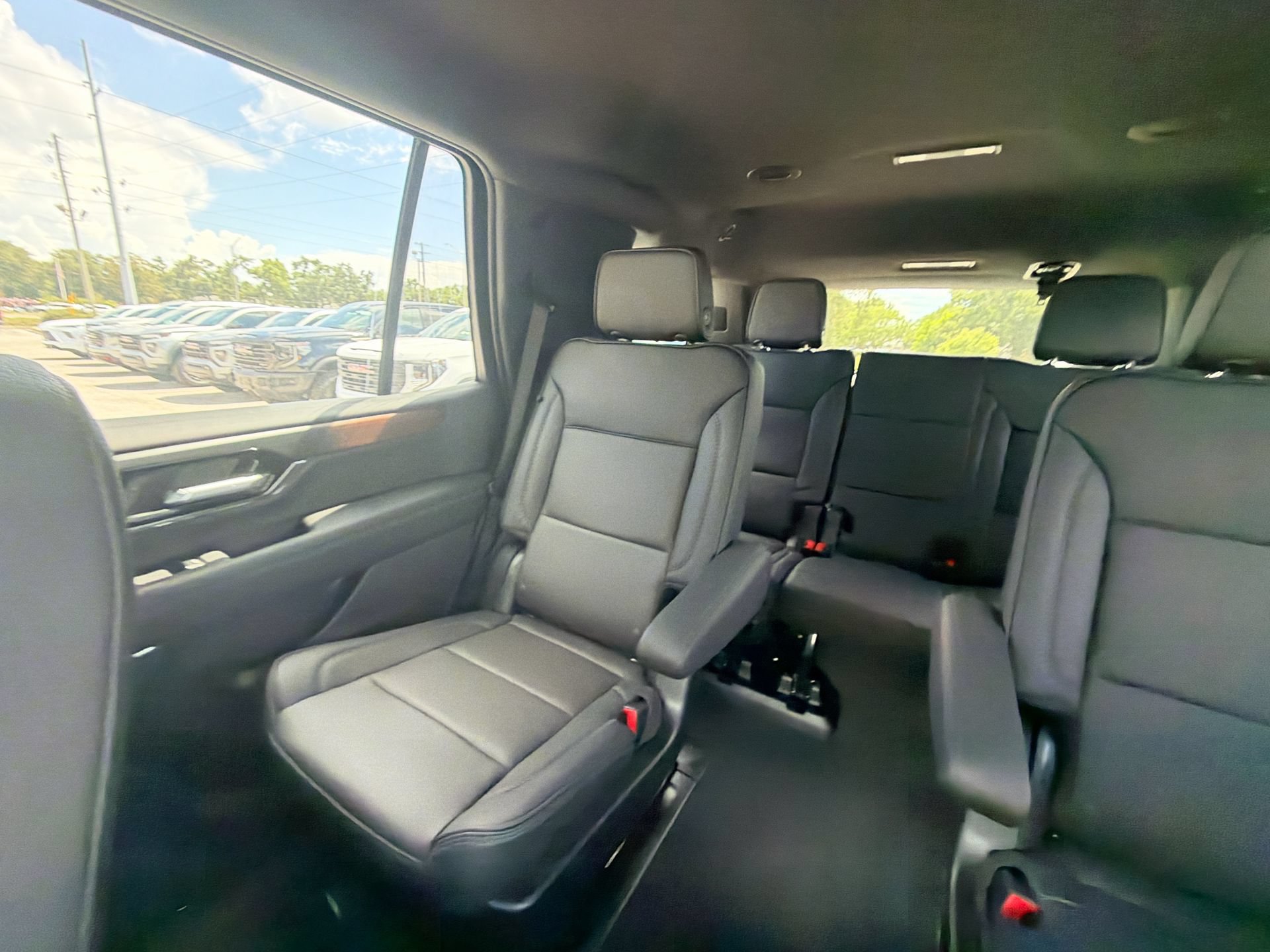 New 2026 GMC Yukon Denali RWD image 43
