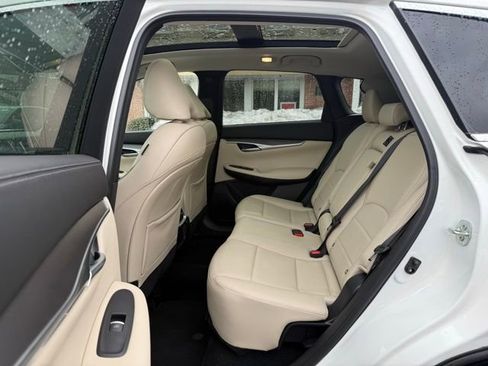 Used 2022 INFINITI QX50 Luxe image 27