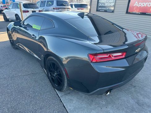 Used 2016 Chevrolet Camaro LT RWD image 7