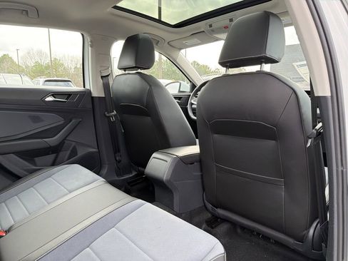 New 2026 Volkswagen Jetta SE FWD image 17