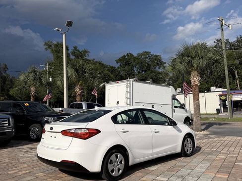 Used 2016 Kia Forte LX FWD image 6