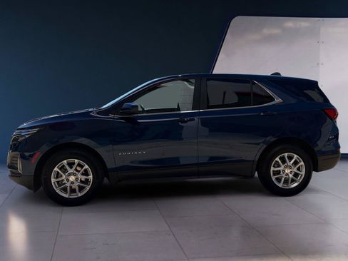 Used 2022 Chevrolet Equinox LT FWD image 2