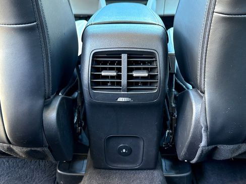 Certified 2023 Ford Escape Platinum image 22