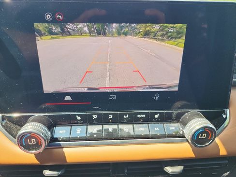 Used 2026 GMC Canyon AT4 AWD/4WD image 17
