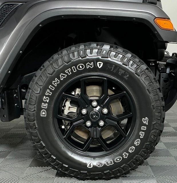 Used 2024 Jeep Gladiator Sport AWD/4WD image 8