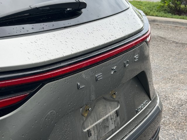 Used 2025 Lexus NX 250 FWD w/ Accessory Package (Z2) image 7