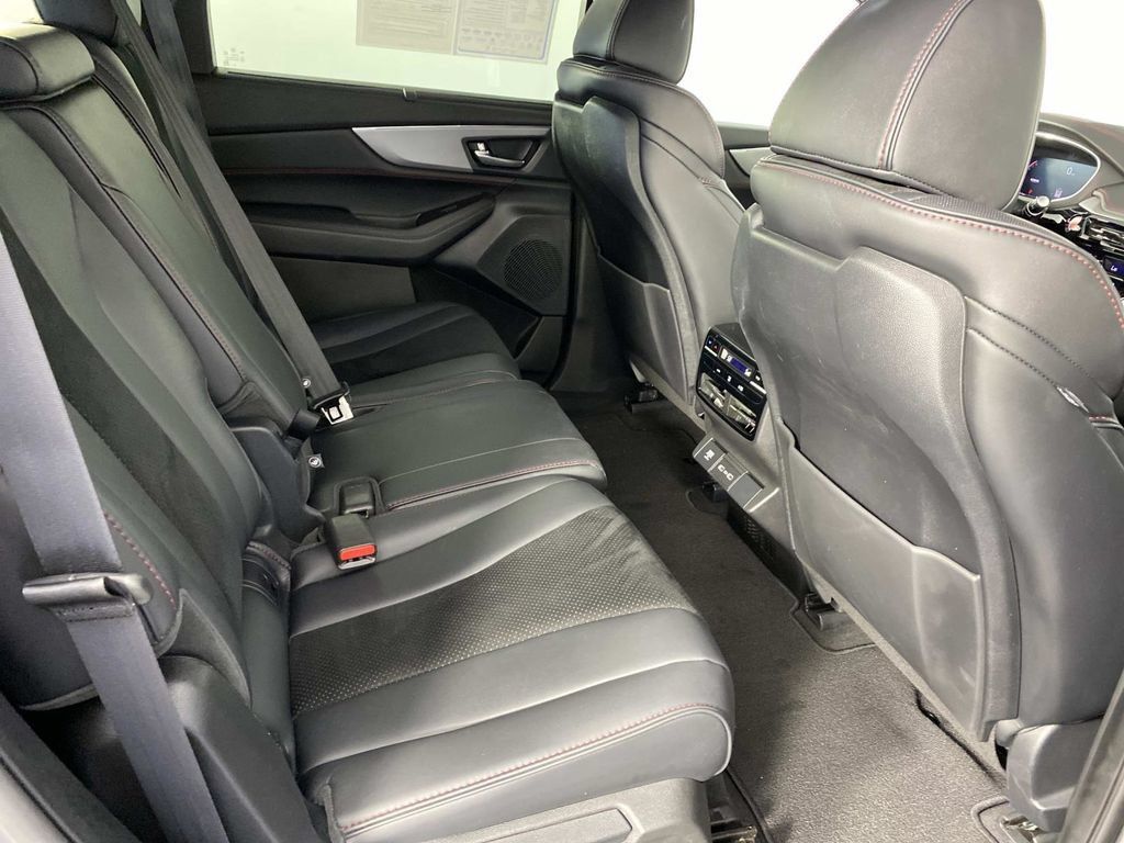 Used 2024 Acura MDX A-Spec AWD/4WD image 11