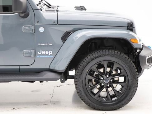 Used 2024 Jeep Wrangler Unlimited Sahara image 4