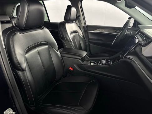 Used 2023 Jeep Grand Cherokee 4WD 4xe image 14