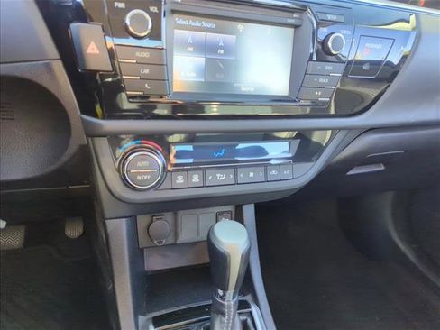 Used 2016 Toyota Corolla S image 8