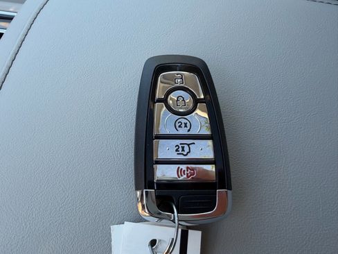 New 2026 Lincoln Aviator Reserve AWD/4WD image 40