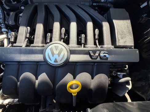 Used 2019 Volkswagen Atlas SEL Premium image 37