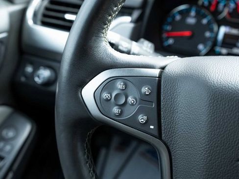 Used 2020 Chevrolet Tahoe LT w/ Luxury Package image 21