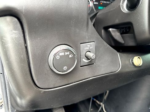 Used 2014 Chevrolet Express 1500 AWD image 17