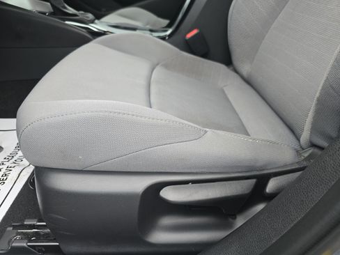 Used 2024 Toyota Corolla SE image 28