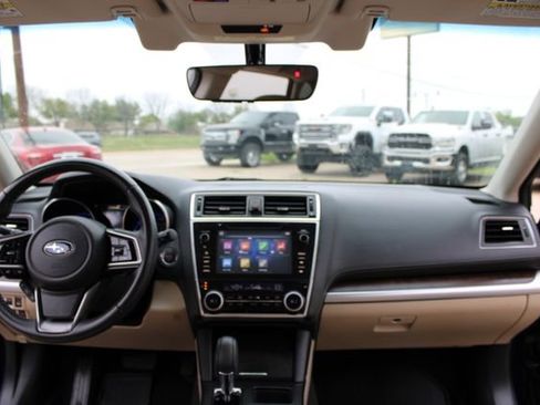 Used 2018 Subaru Outback 3.6R Limited image 22