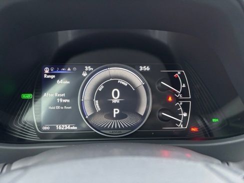 Used 2024 Lexus UX 250h F Sport image 17