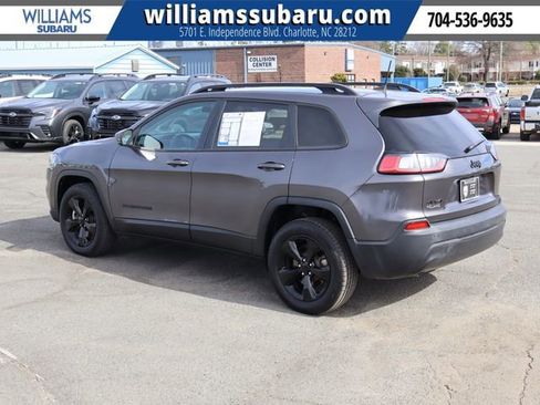 Used 2020 Jeep Cherokee Latitude Plus image 6