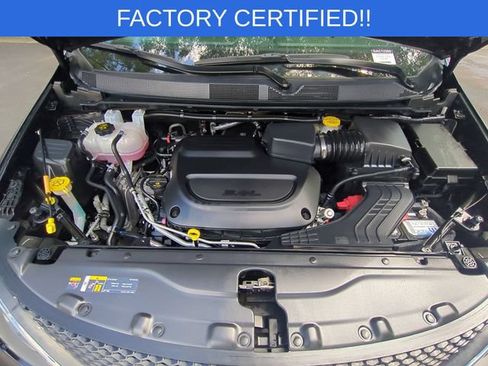 Used 2025 Chrysler Voyager LX FWD image 35
