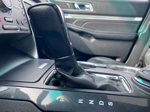 Used 2017 Ford Explorer Sport image 23