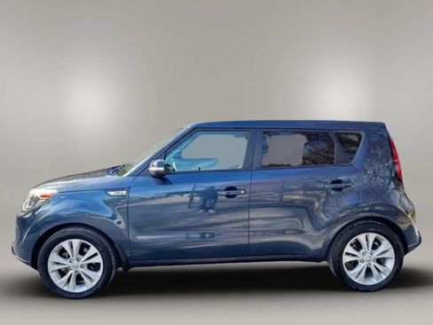 Used 2016 Kia Soul ! FWD image 5