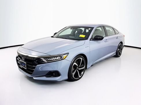 Used 2022 Honda Accord Sport image 3