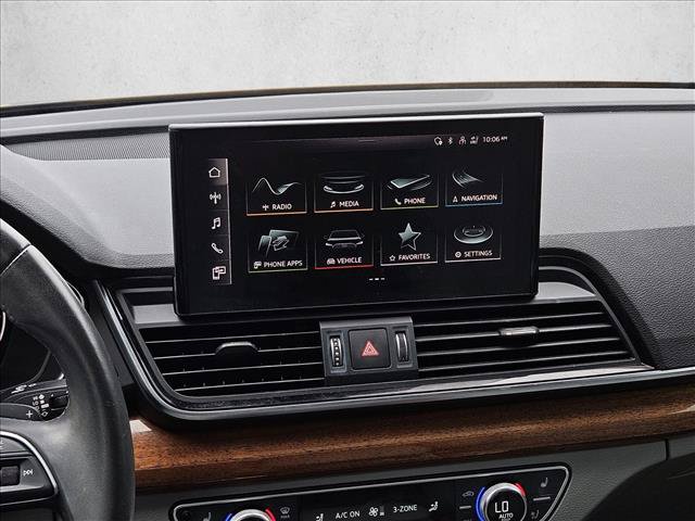 Used 2022 Audi Q5 e Premium Plus AWD/4WD image 17