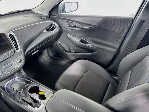 Used 2025 Chevrolet Malibu LT FWD image 24
