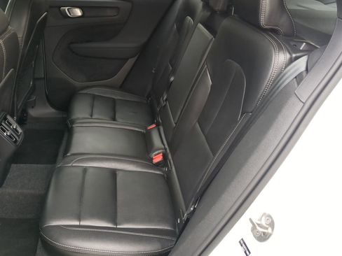 Used 2026 Volvo XC40 B5 Plus AWD/4WD image 54