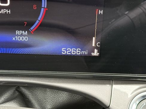 Used 2025 Chevrolet Trax ACTIV w/ Driver Confidence Package image 28