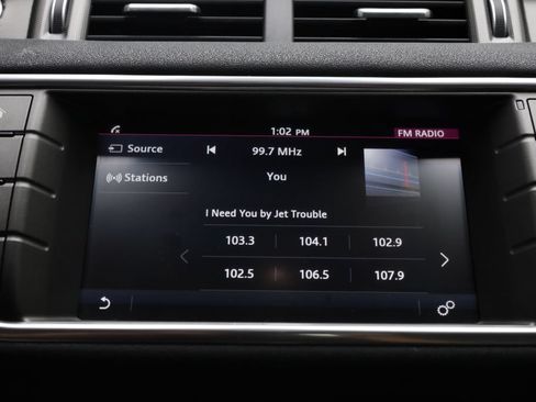 Used 2019 Land Rover Range Rover Evoque SE AWD/4WD image 37