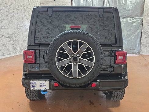 Used 2024 Jeep Wrangler High Altitude image 5