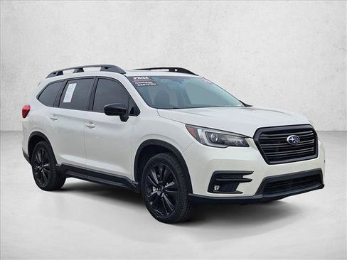 Used 2022 Subaru Ascent Onyx Edition image 3