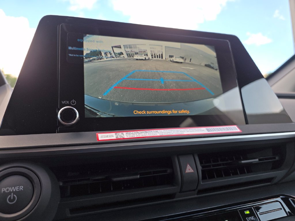 New 2027 Toyota Prius LE FWD image 32
