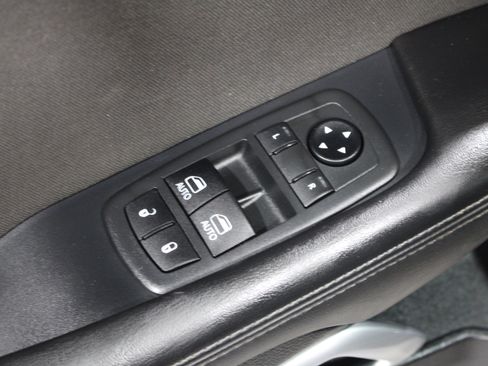 Used 2021 Dodge Challenger R/T Scat Pack RWD image 7