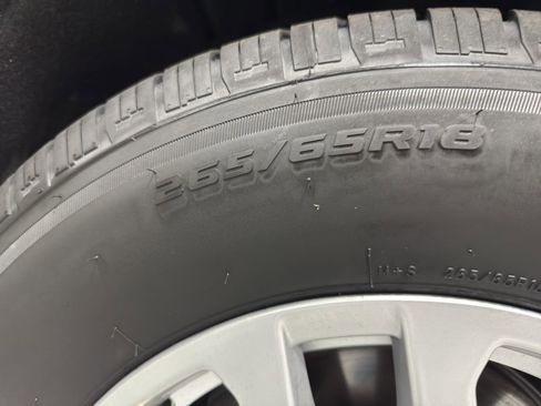 Used 2020 Chevrolet Silverado 1500 LT w/ All-Star Edition image 15