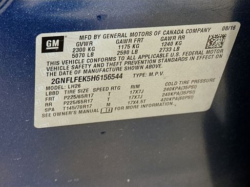 Used 2017 Chevrolet Equinox LT w/ Convenience Package image 12