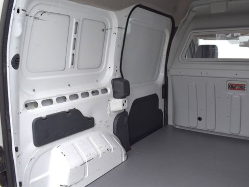 Used 2013 Ford Transit Connect XLT image 23