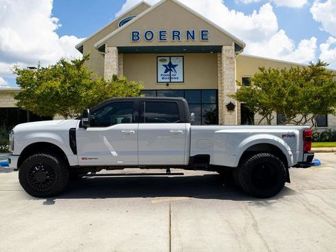 Used 2026 Ford F350 Platinum AWD/4WD image 2