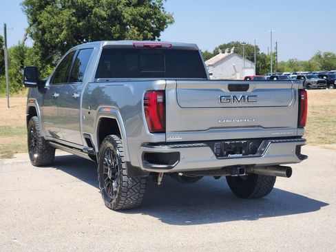 Used 2024 GMC Sierra 2500 Denali Ultimate AWD/4WD image 5